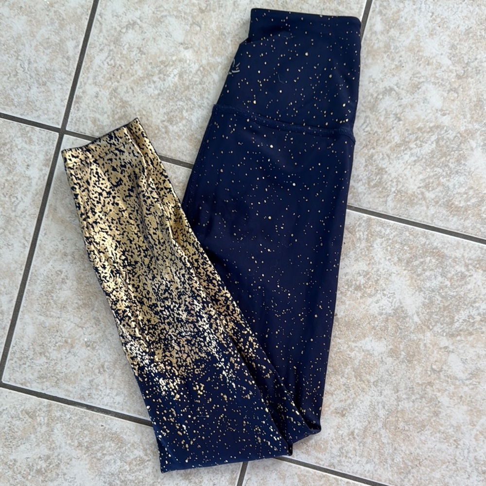 Beyond Yoga Navy and Gold Speckled Leggings